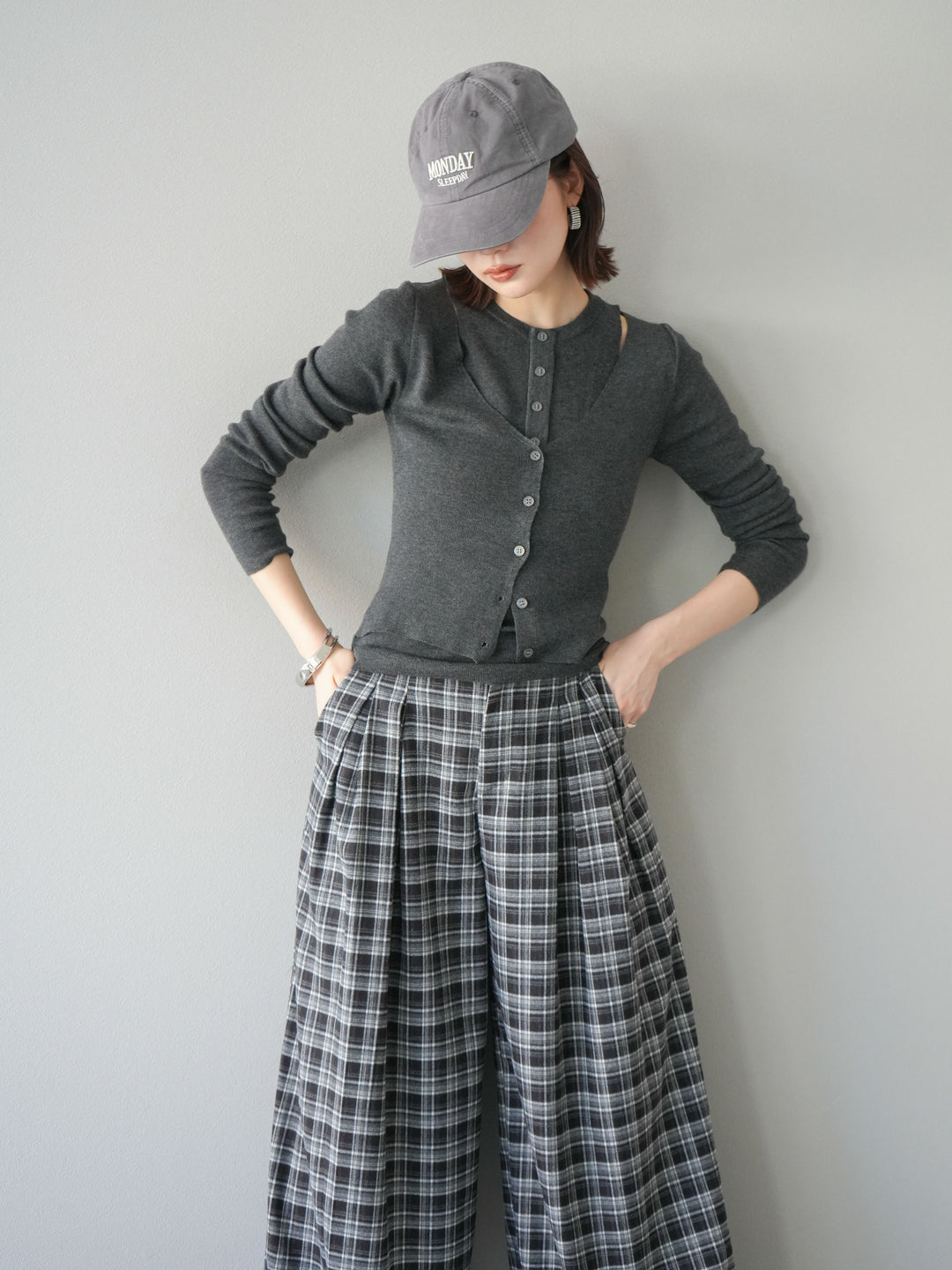 [予約]レイヤードデザインニットカーディガン/チャコール