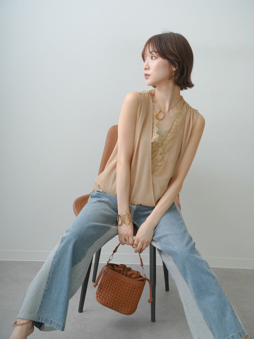 [予約]レースレイヤードカシュクールノースリブラウス/beige