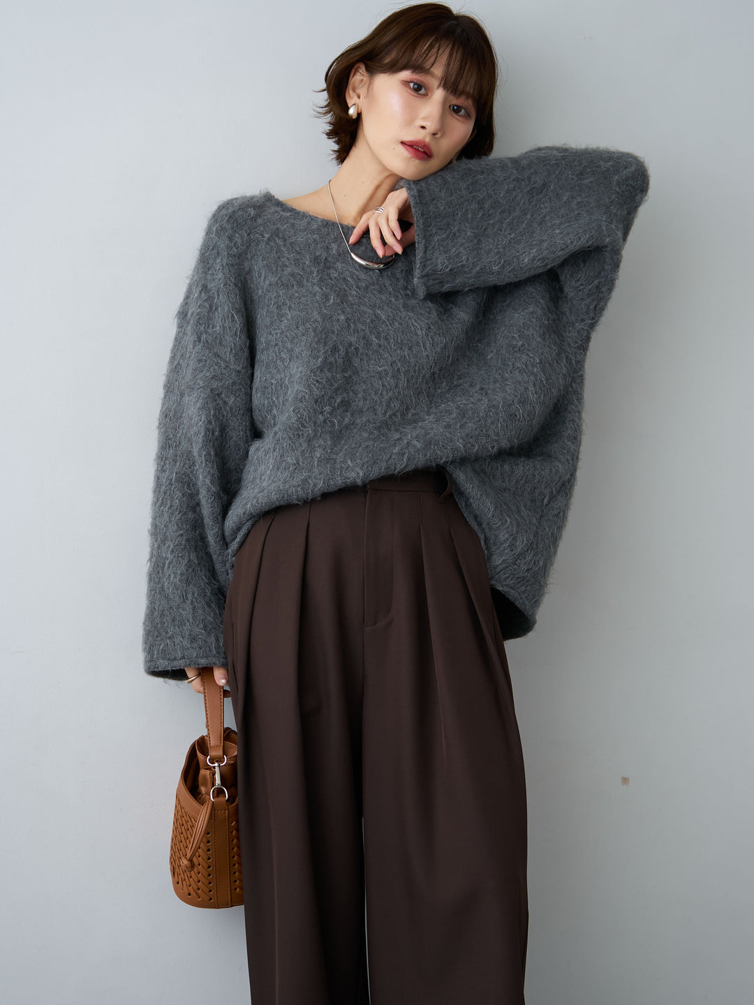 [予約]ボートネックシャギーオーバーニットトップス/darkgray