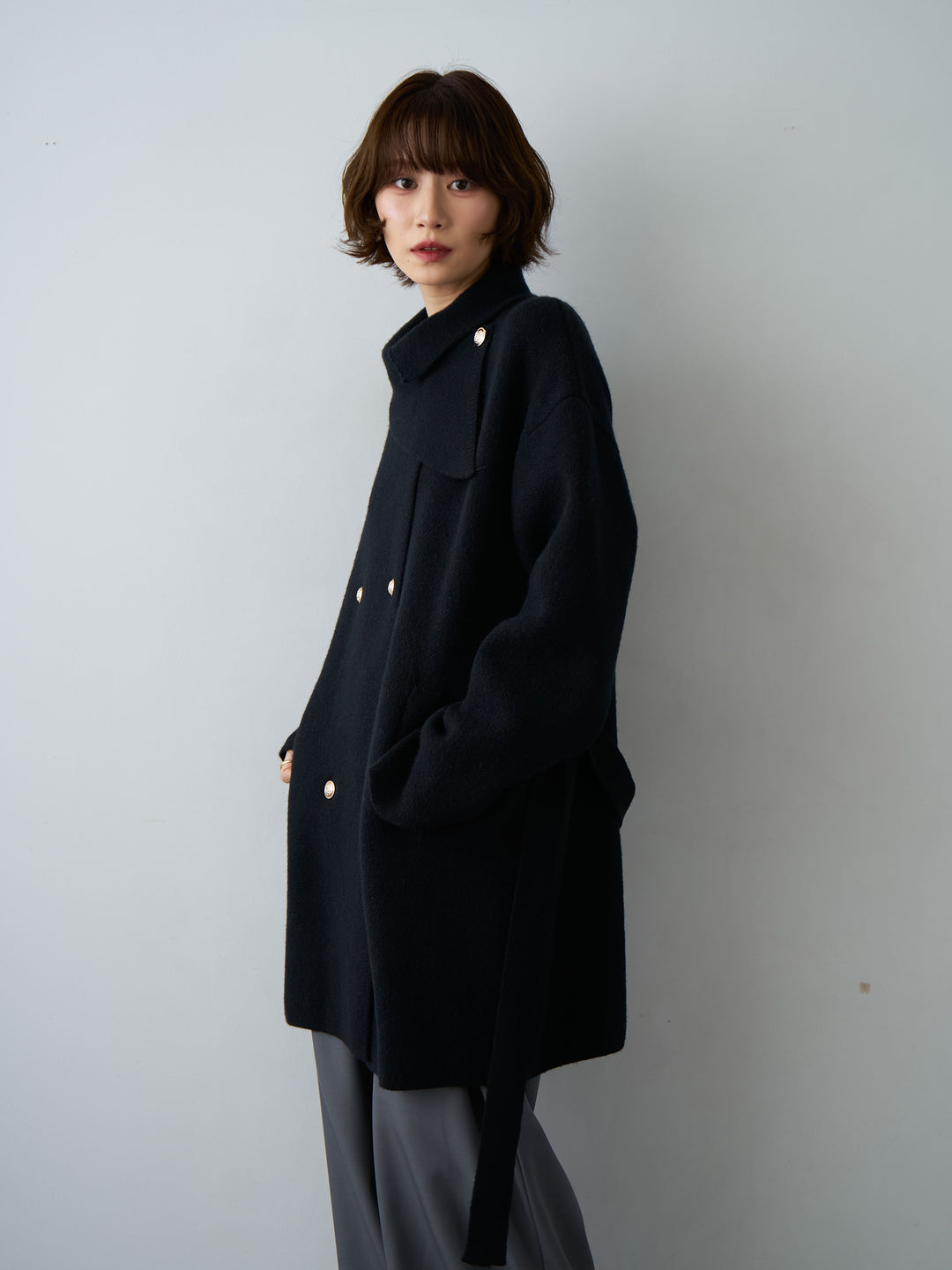 [予約]ゴールドボタンミディアムニットコート/black