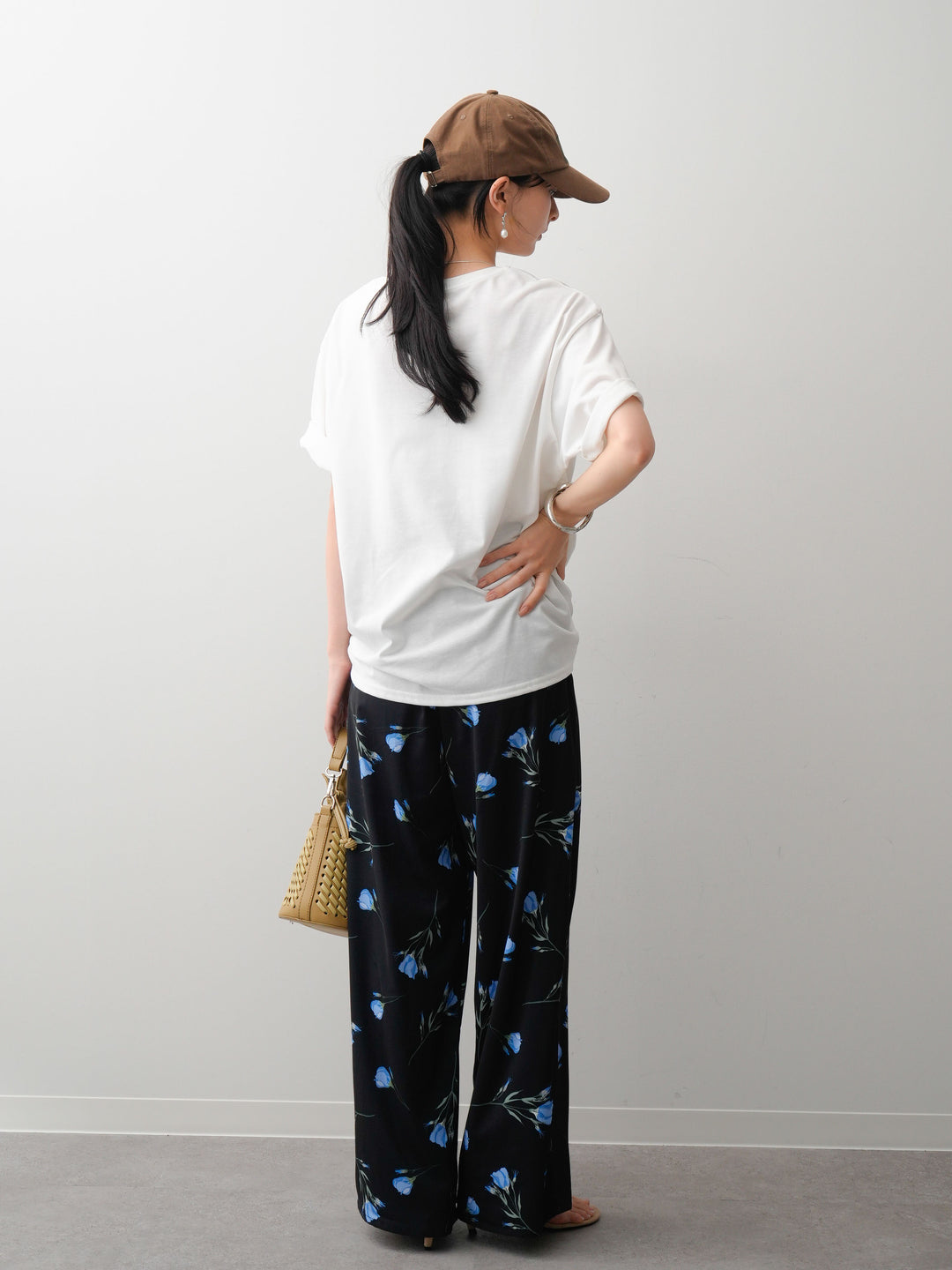 [SET]フラワーフォトTEE+フラワープリントドレープタックパンツ(2set)