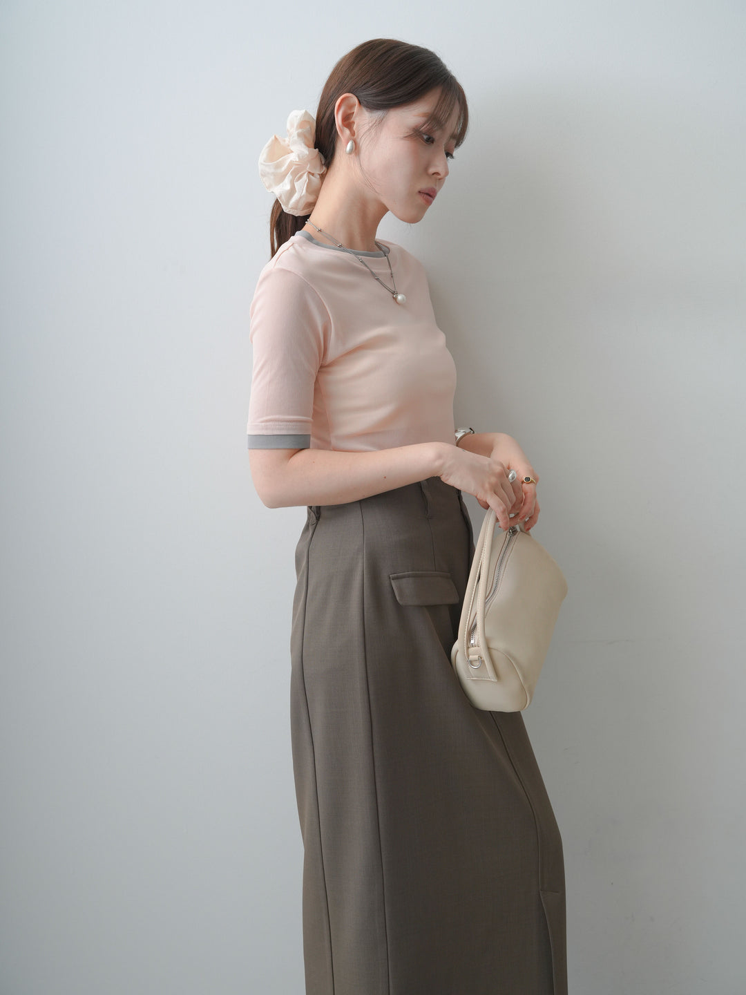 [SET]トリムレイヤードシアー半袖トップス+クレープデシンフラップ付きストレートスカート(2set)
