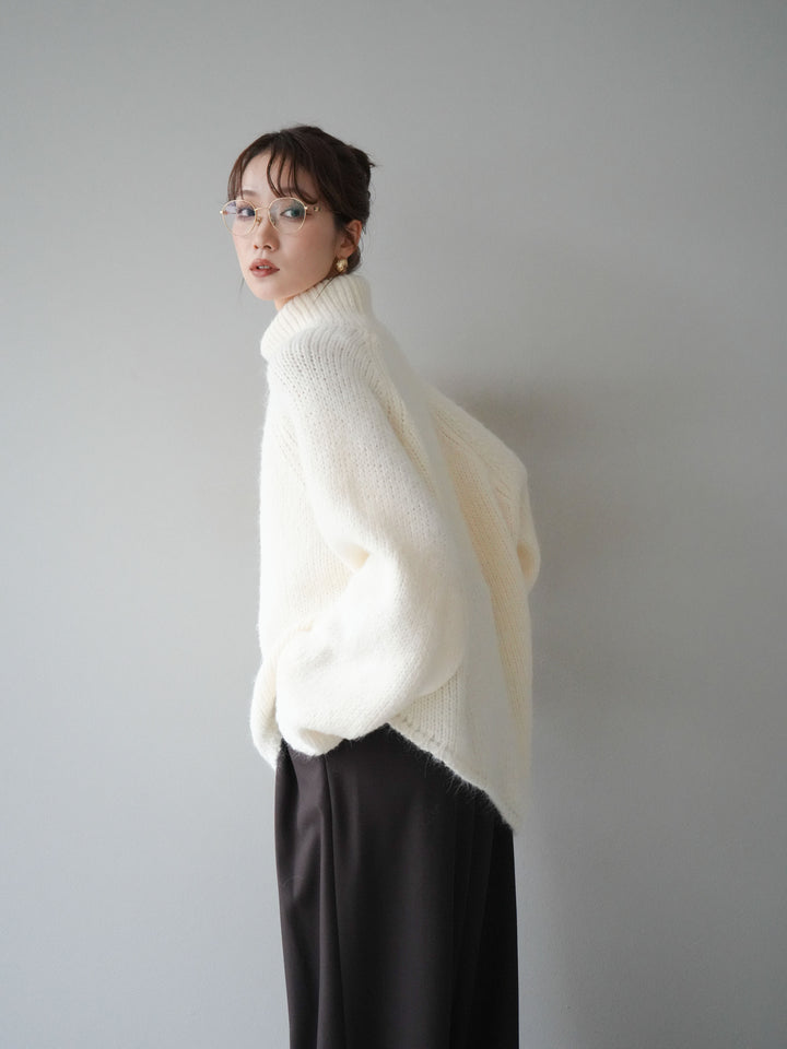 [予約]アシンメトリーハイネックニットプルオーバー/beige