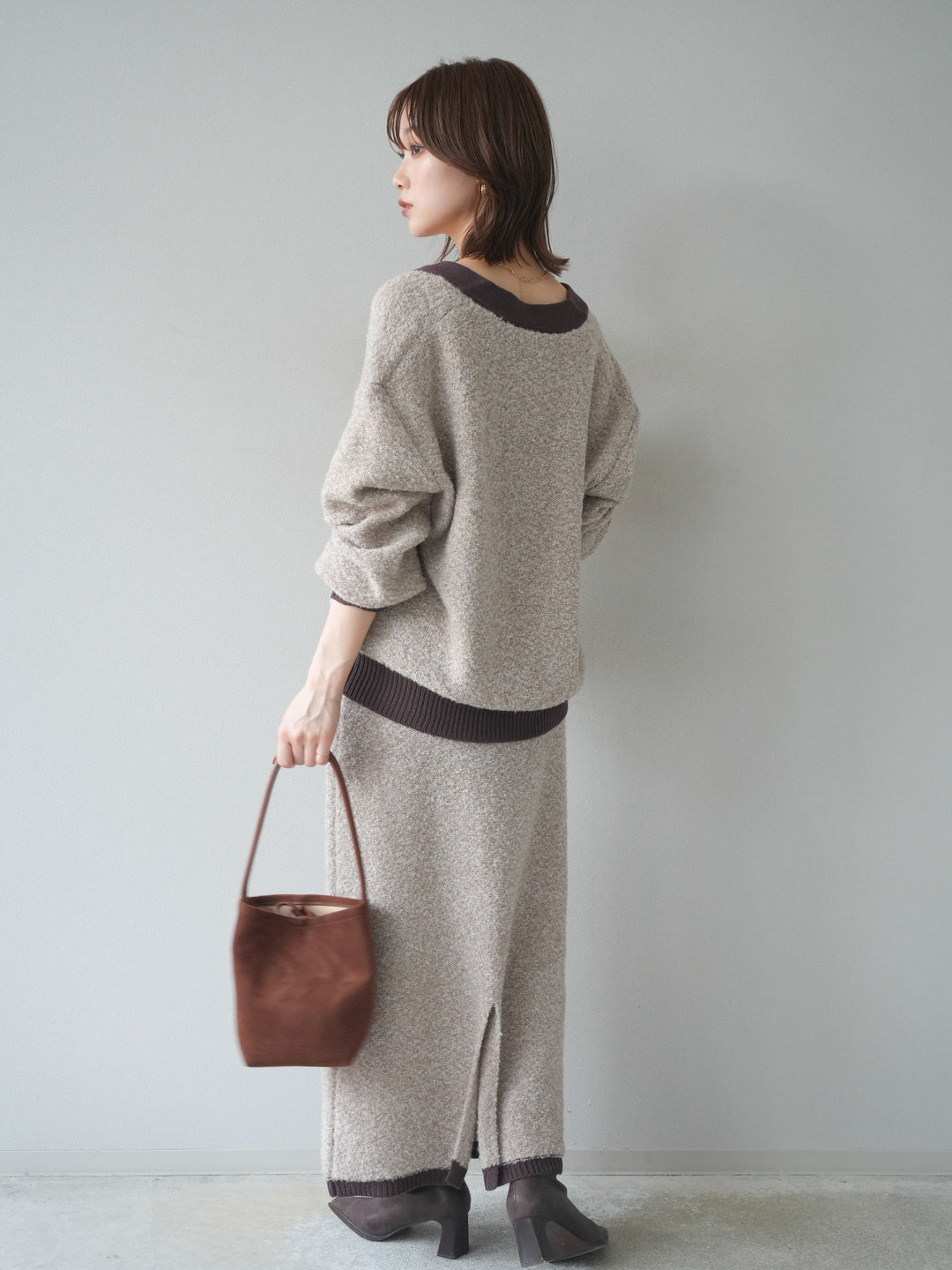 [SET]ブークレバイカラーニットカーディガン+ブークレバイカラータイトニットスカート(2set)