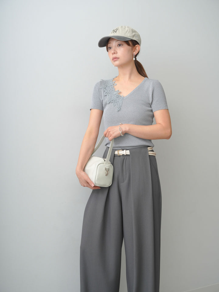 [予約]アシメフラワーレースVネック半袖ニットトップス/gray
