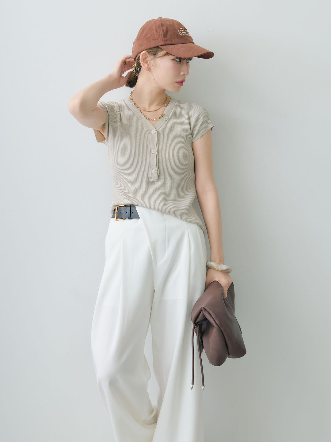 [予約]ネックレイヤードヘンリーVネックリブニットトップス/beige