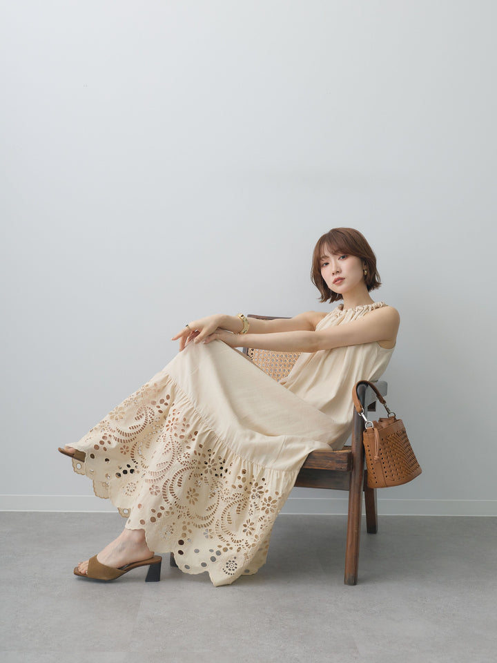 [予約]スカラップヘムカットワークレースキャミワンピース/beige