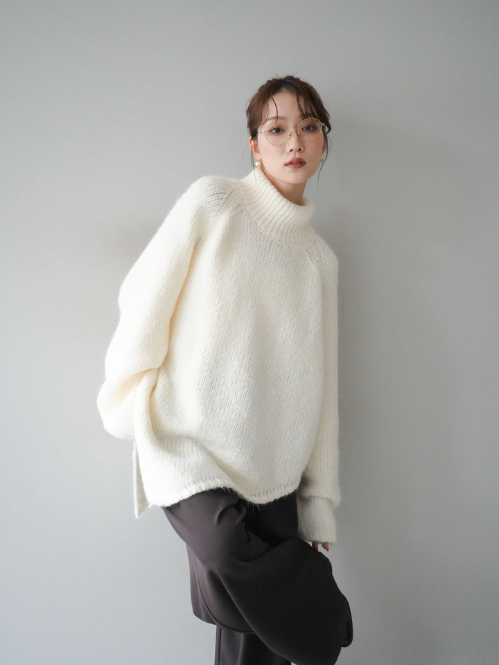 [予約]アシンメトリーハイネックニットプルオーバー/beige