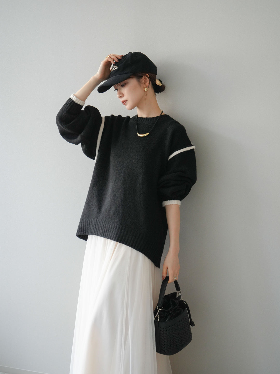 [予約]バイカラーパイピングニットプルオーバー/black