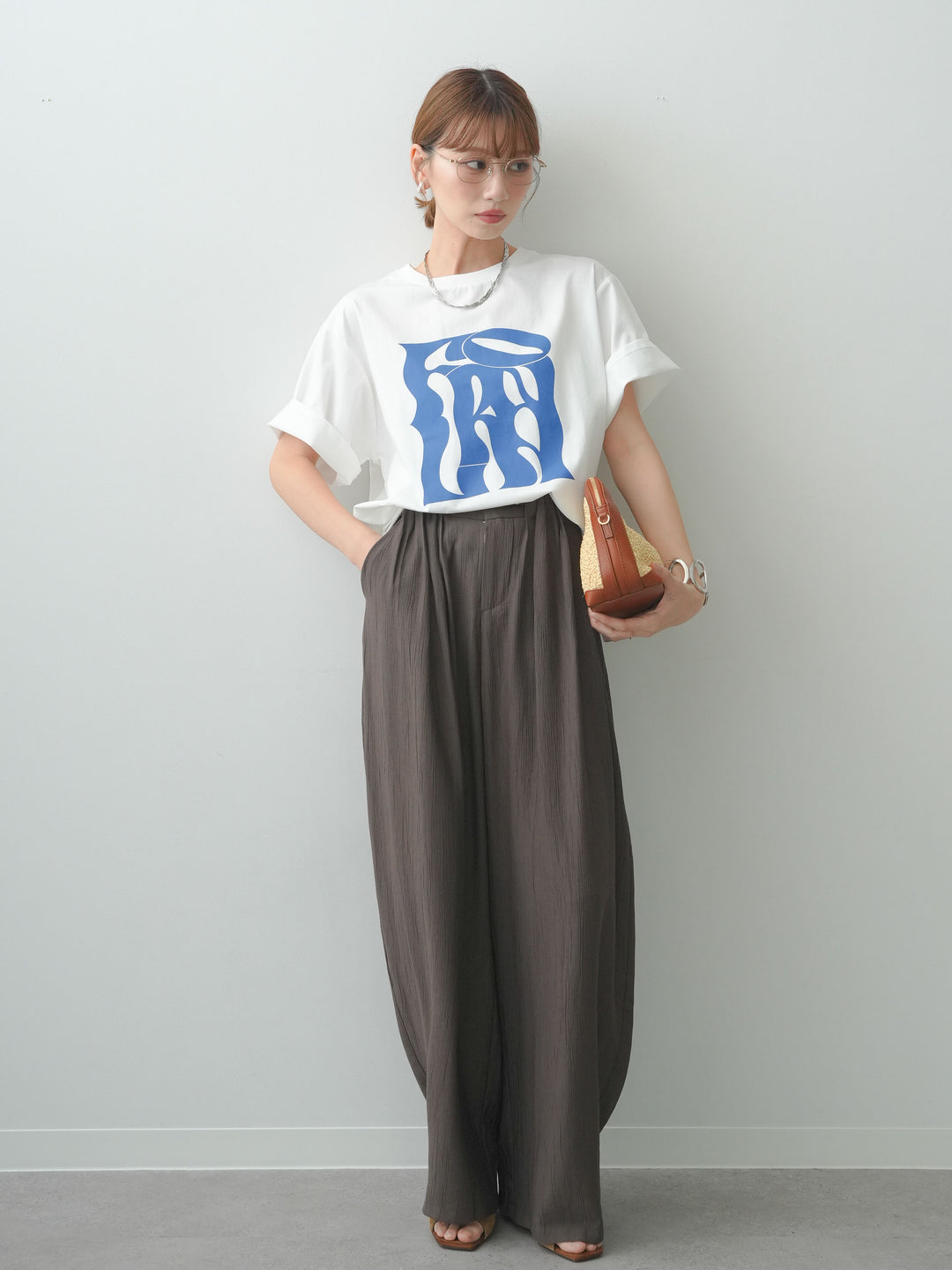 [SET]クールタッチアートロゴオーバーTEE+ベルト付ワッシャーライトワイドパンツ(2set)