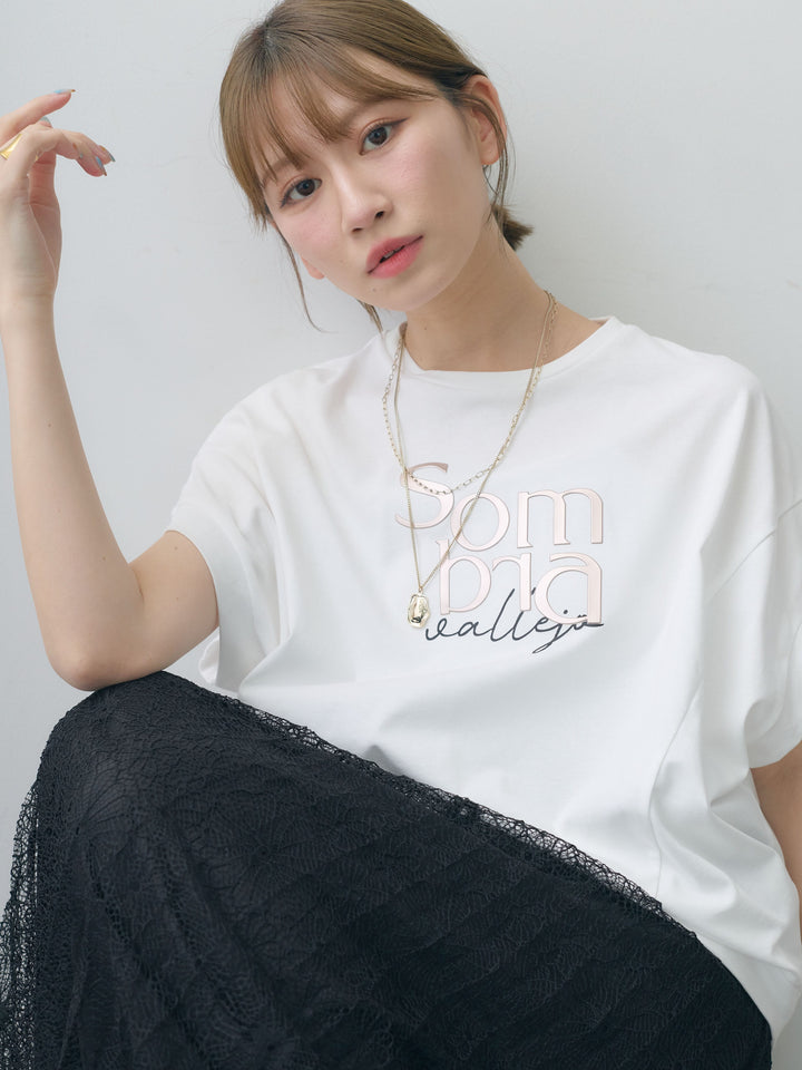 [SET]立体ロゴエンボスTEE +フローラルレースプリーツスカート(2set)