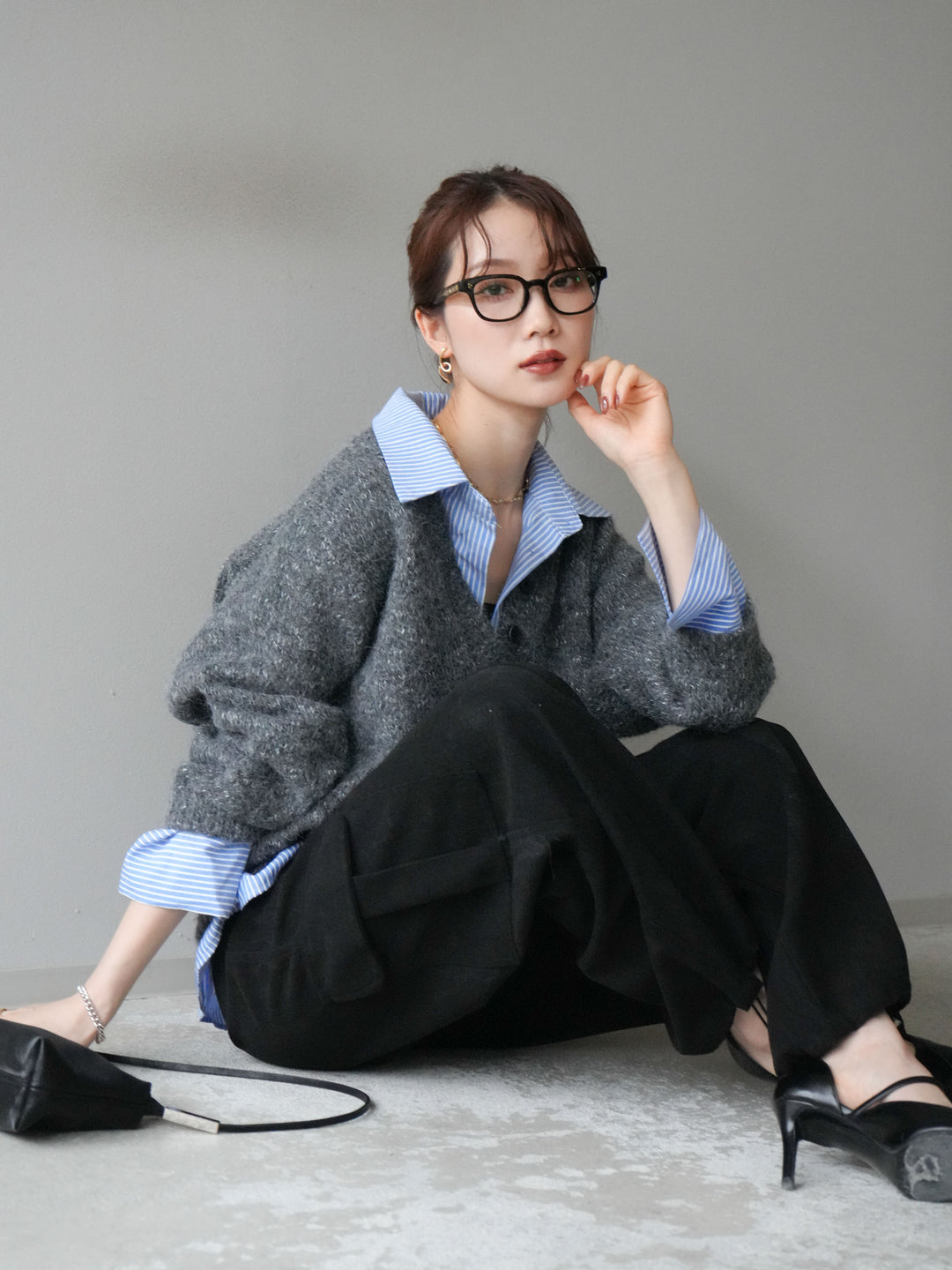 [予約]ストライプシャツドッキングMIXヤーンニットプルオーバー/charcoal