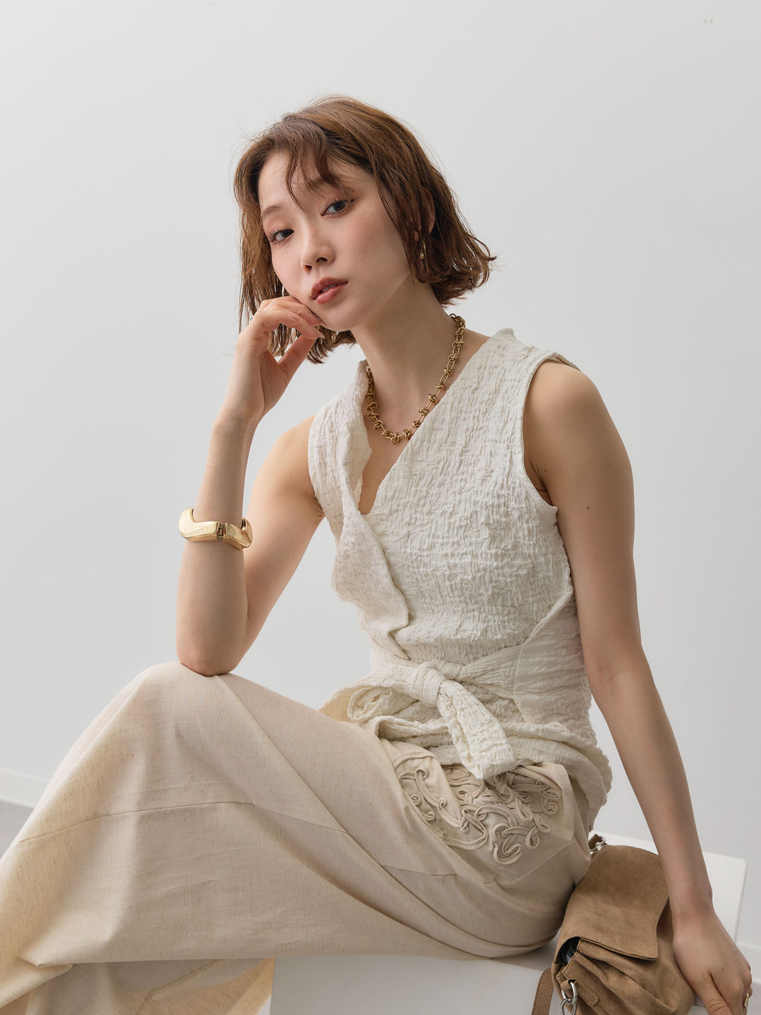 [予約]シャーリングウエストリボンVネックトップス/ivory