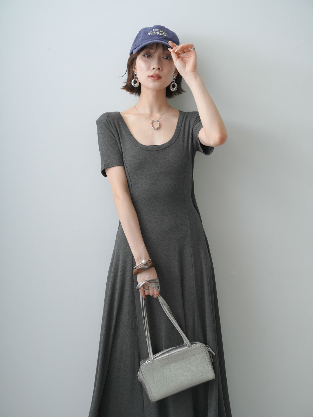 [予約]バックオープンフレアカットワンピース/gray