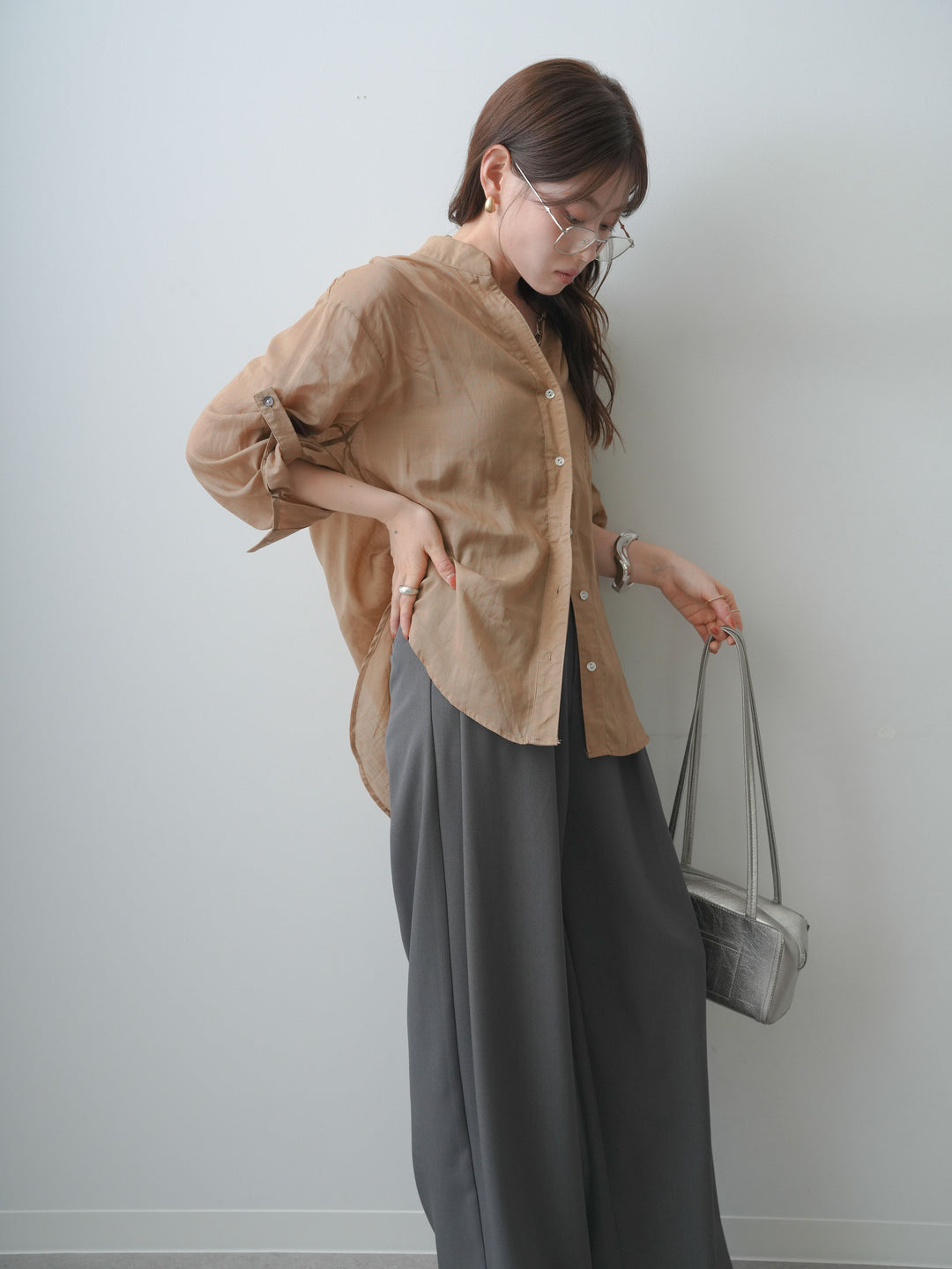 [SET]バックレースノーカラーシャツ+ベルトループデザインワイドパンツ(2set)