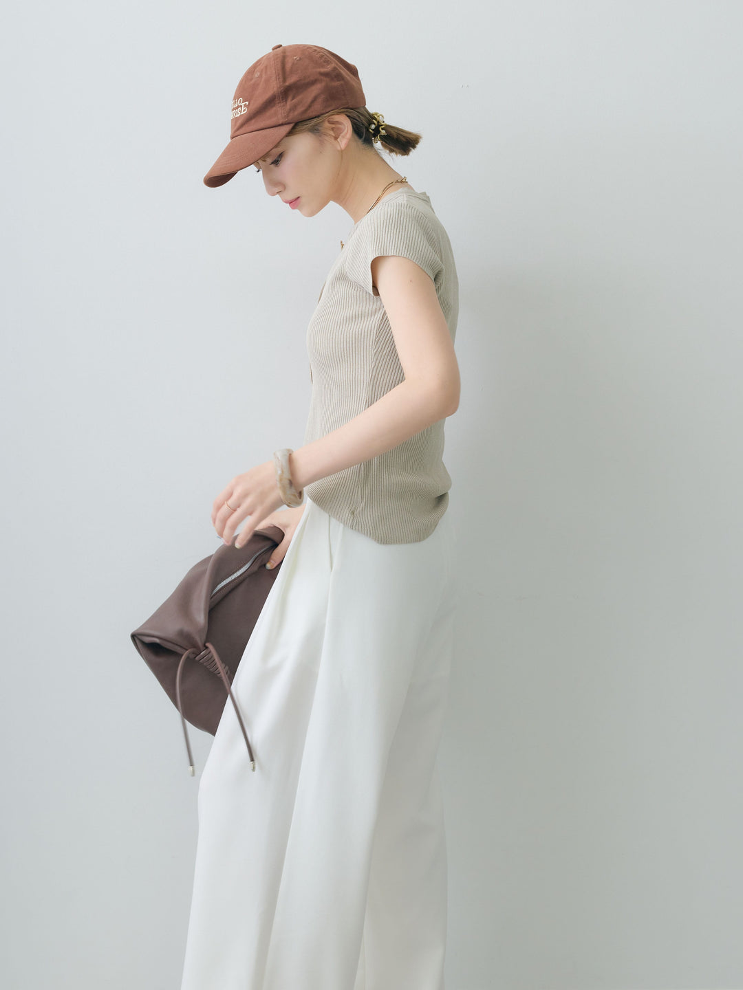 [予約]ネックレイヤードヘンリーVネックリブニットトップス/beige
