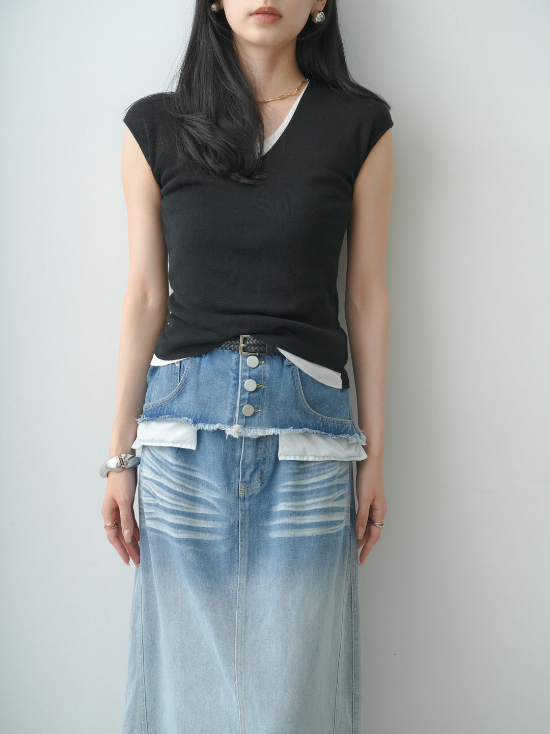 [予約]フロントレイヤードVネックニットトップス/black