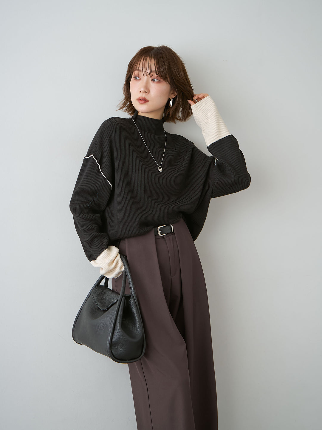 [予約]バイカラーモックネックリブニットトップス/black