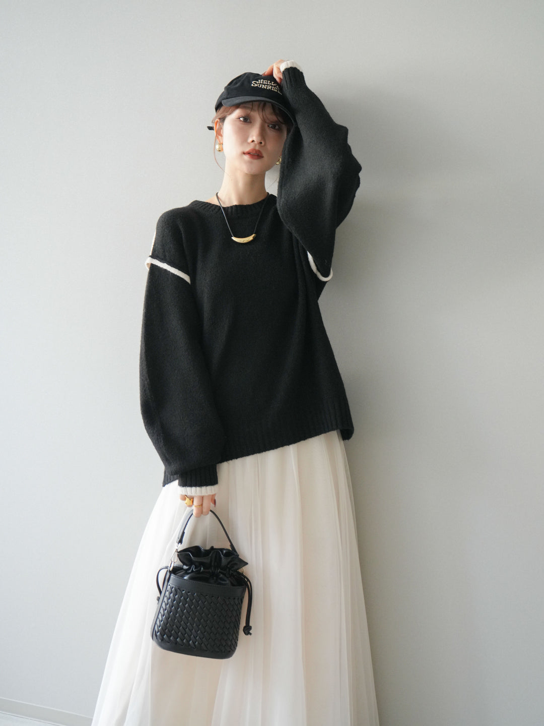 [予約]バイカラーパイピングニットプルオーバー/black