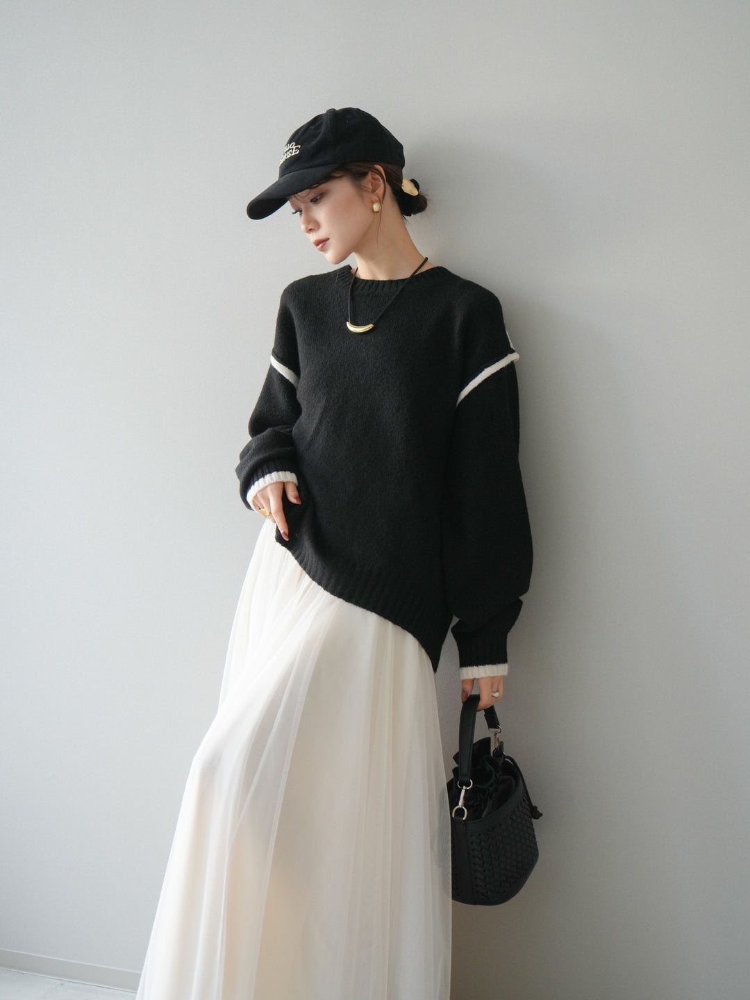 [予約]バイカラーパイピングニットプルオーバー/black