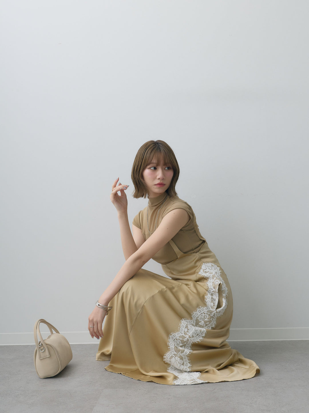 [予約]サイドレースサテンジャンパースカート/beige