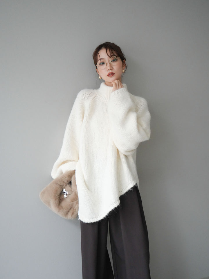 [予約]アシンメトリーハイネックニットプルオーバー/beige