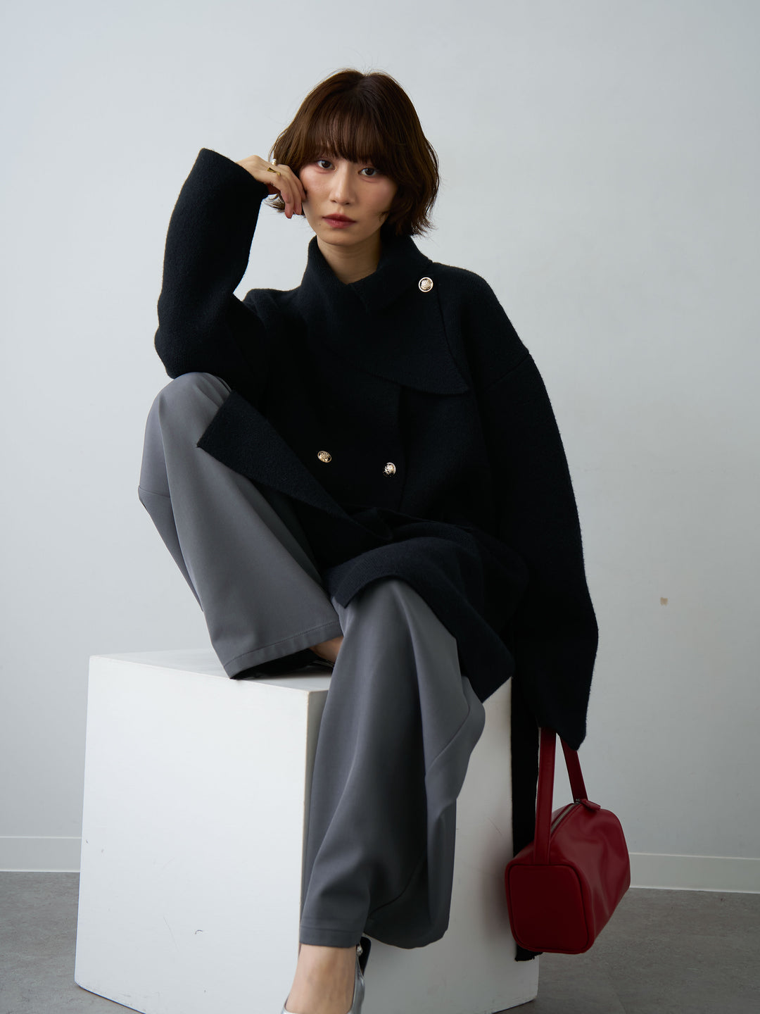 [予約]ゴールドボタンミディアムニットコート/black