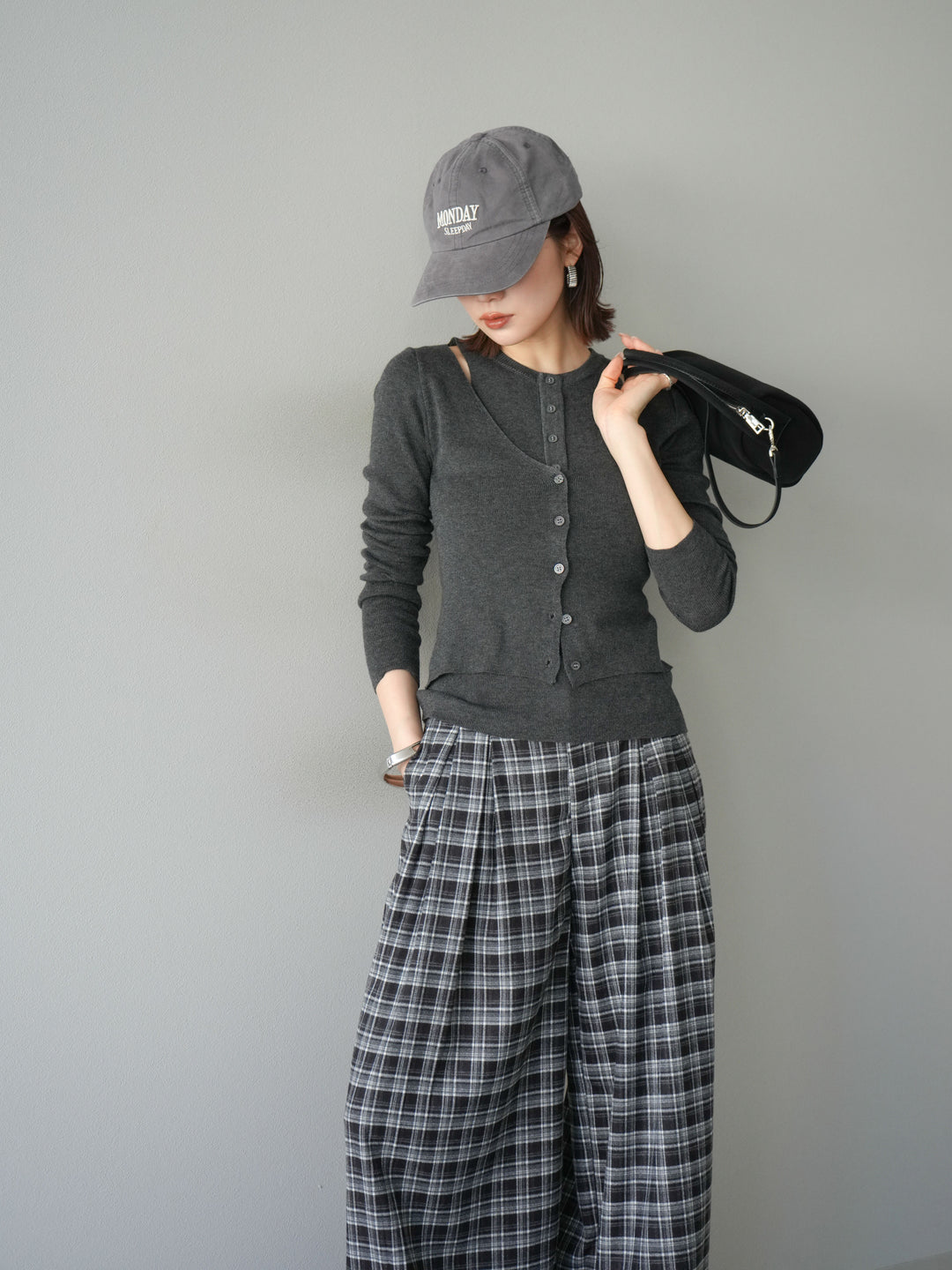 [予約]レイヤードデザインニットカーディガン/チャコール