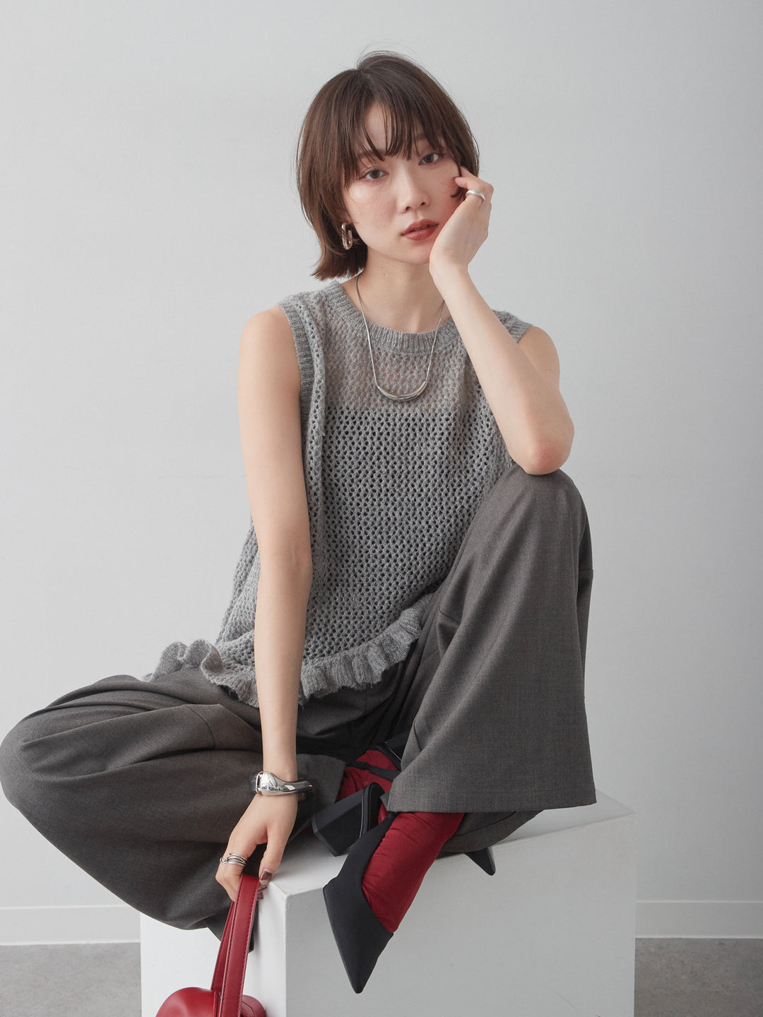 [SET]透かし編みヘムフリルノースリニットトップス+ベルトデザインツータックドレープワイドパンツ(2set)
