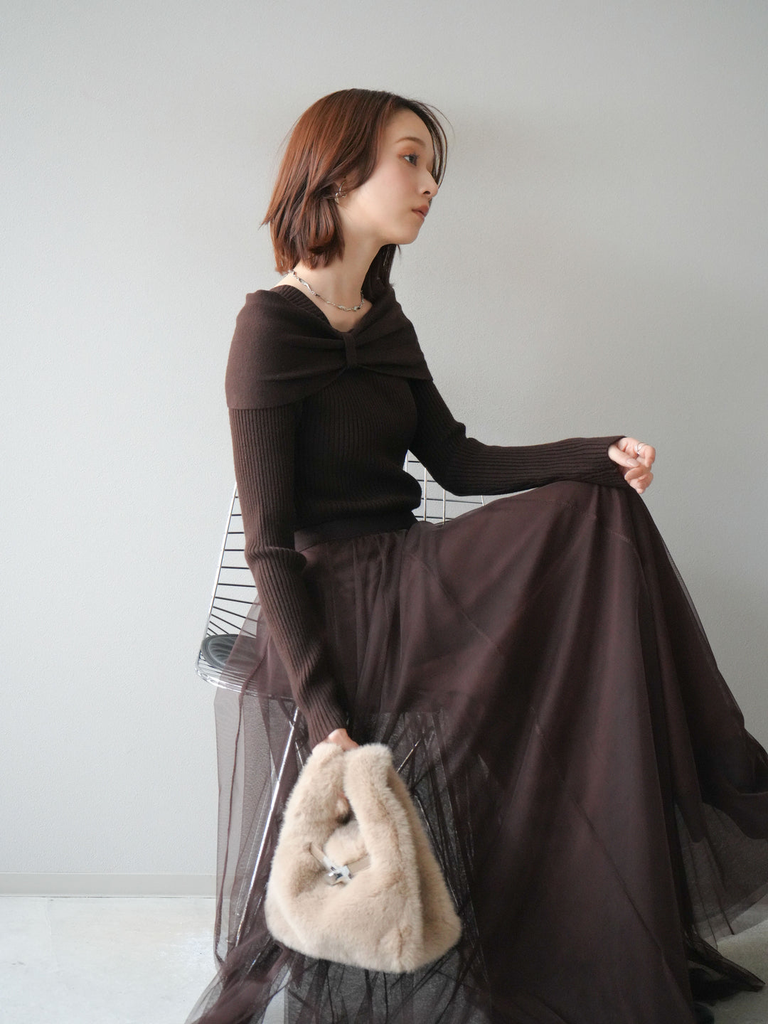 [予約]リボンモチーフオフショルリブニットトップス/brown