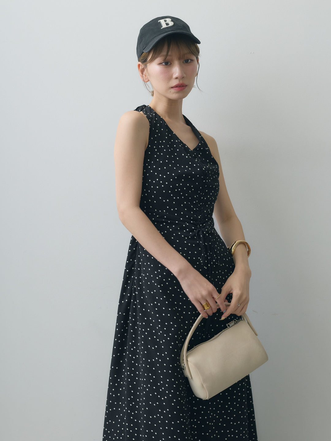 [SET]ホルターネックドット柄シャーリングデザインワンピース+選べるアクセセット(2set)