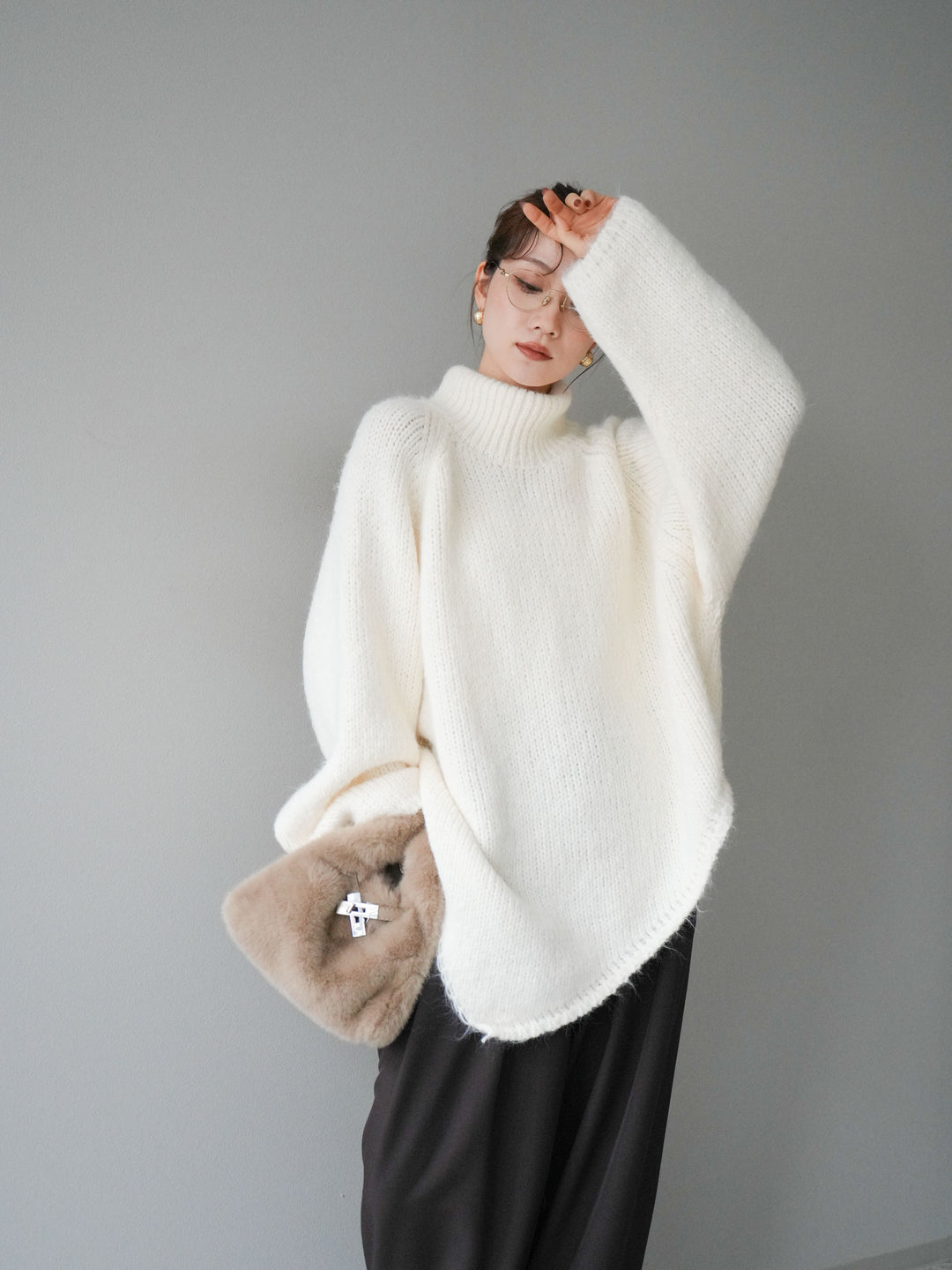 [予約]アシンメトリーハイネックニットプルオーバー/beige