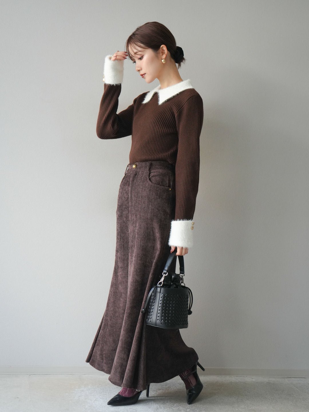 [SET]シャギー襟リブニットトップス+ベルベットマーメイドスカート(2set)