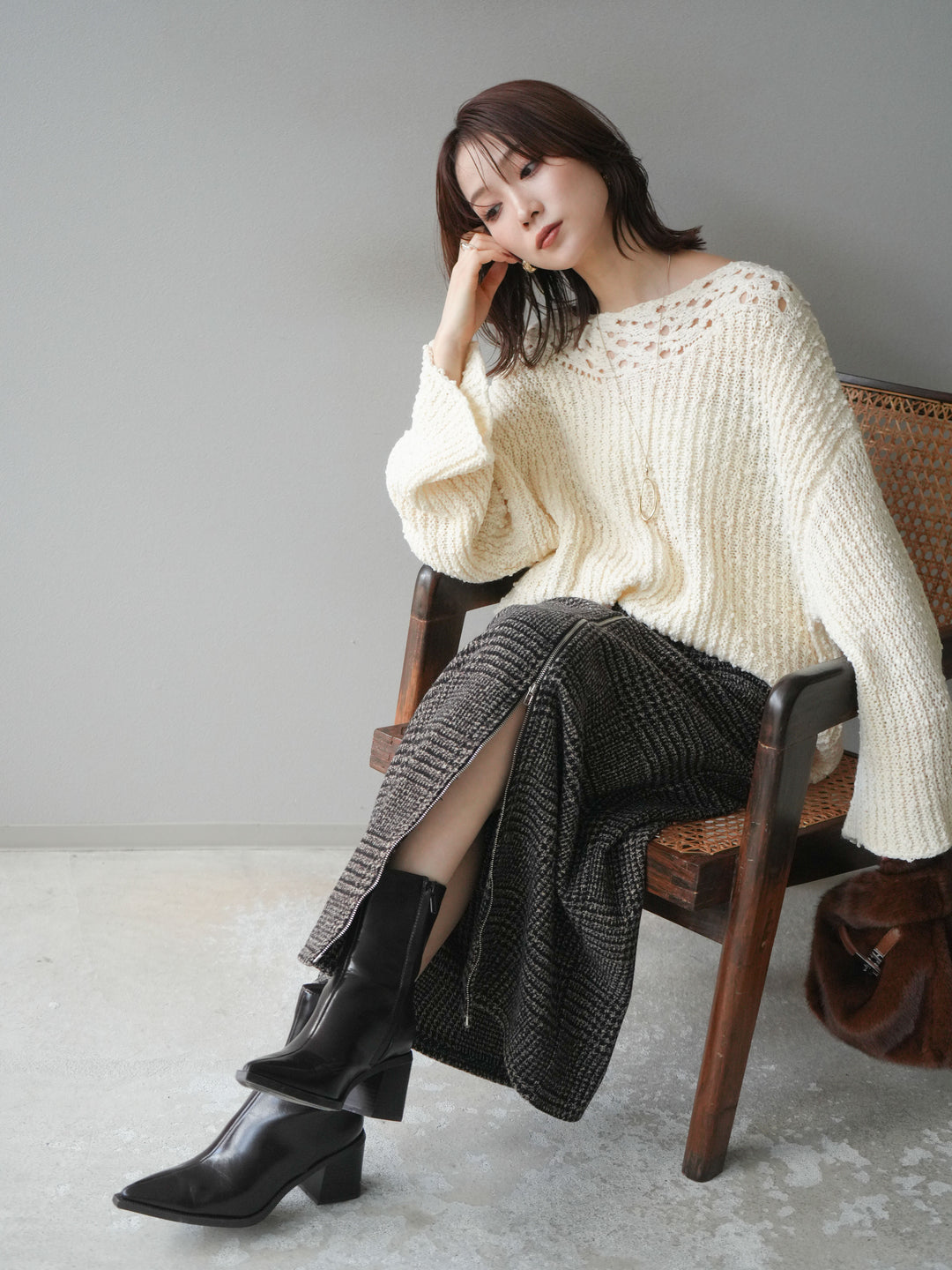 [予約]ボートネック透かし編みニットプルオーバー/white