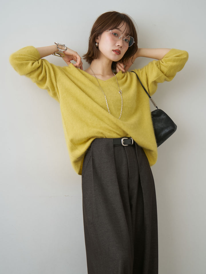 [SET]カシミア混フェザータッチVネックニットトップス+ニューベルトループワイドパンツ(2set)