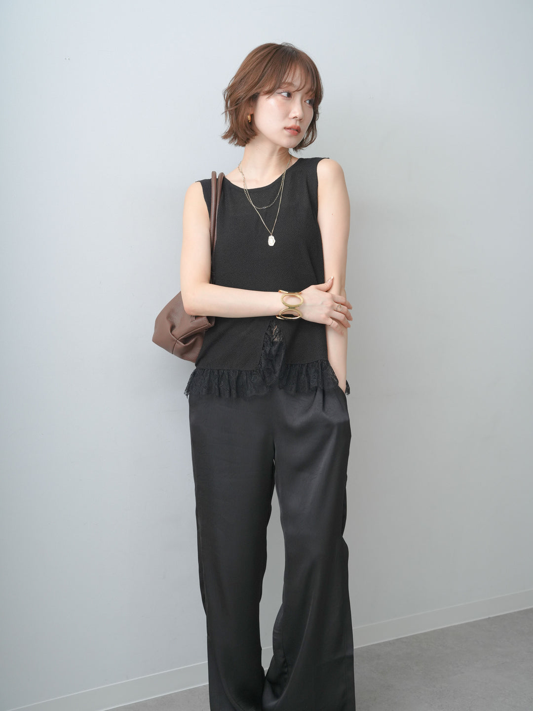 [予約]レースドッキングノースリニットトップス/black