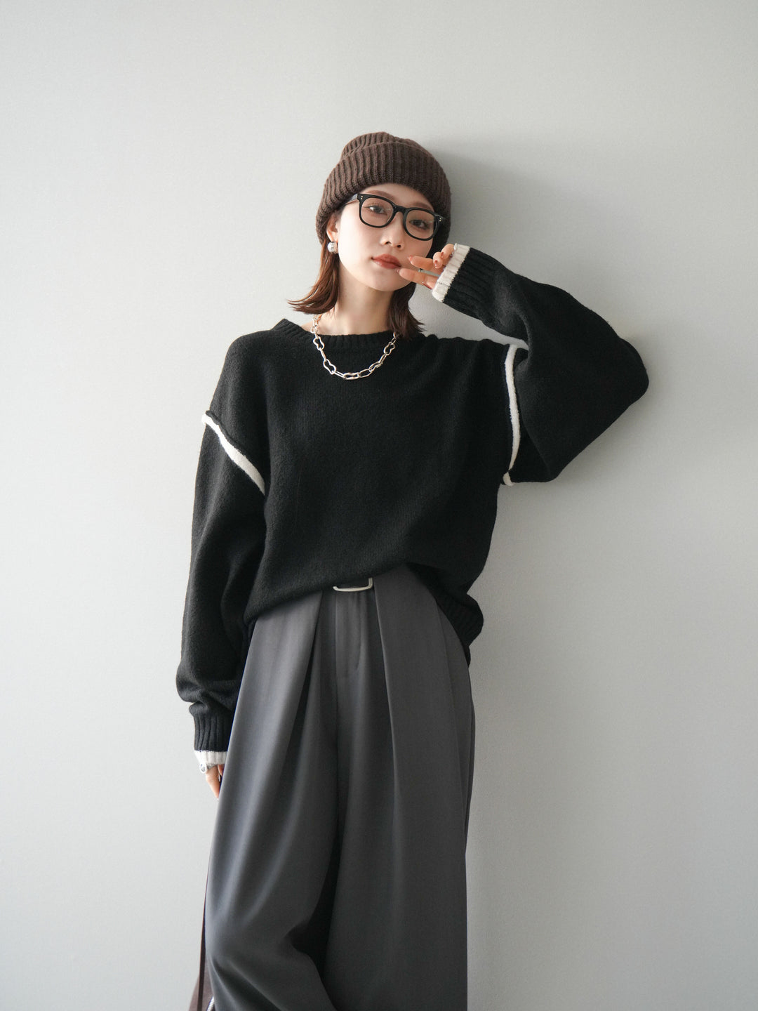 [予約]バイカラーパイピングニットプルオーバー/black