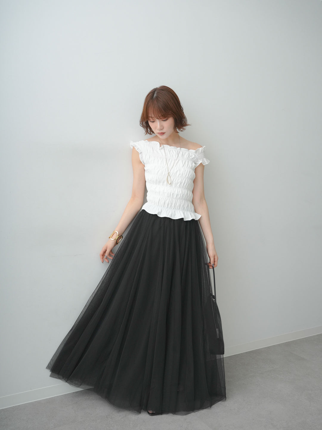 【套裝】不對稱肩部褶皺上衣+薄紗蓬蓬裙（兩件套）