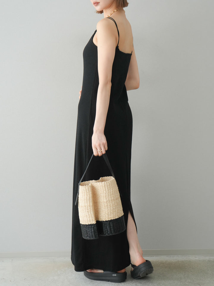 【預購】羅紋罩杯吊帶洋裝/黑色