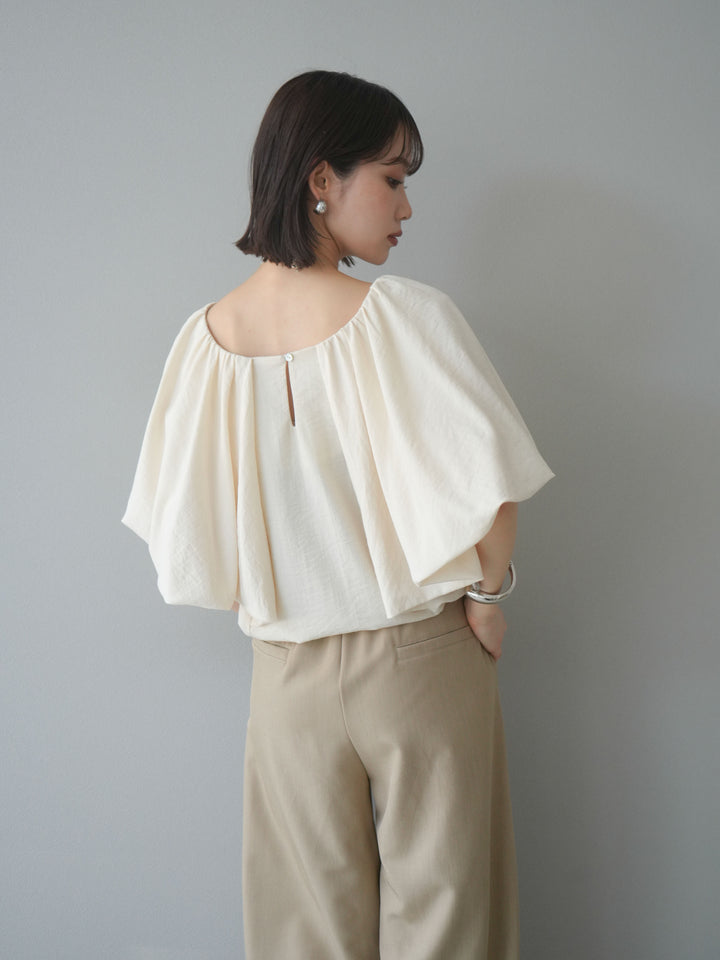 [予約]バルーンスリーブタックデザインブラウス/アイボリー