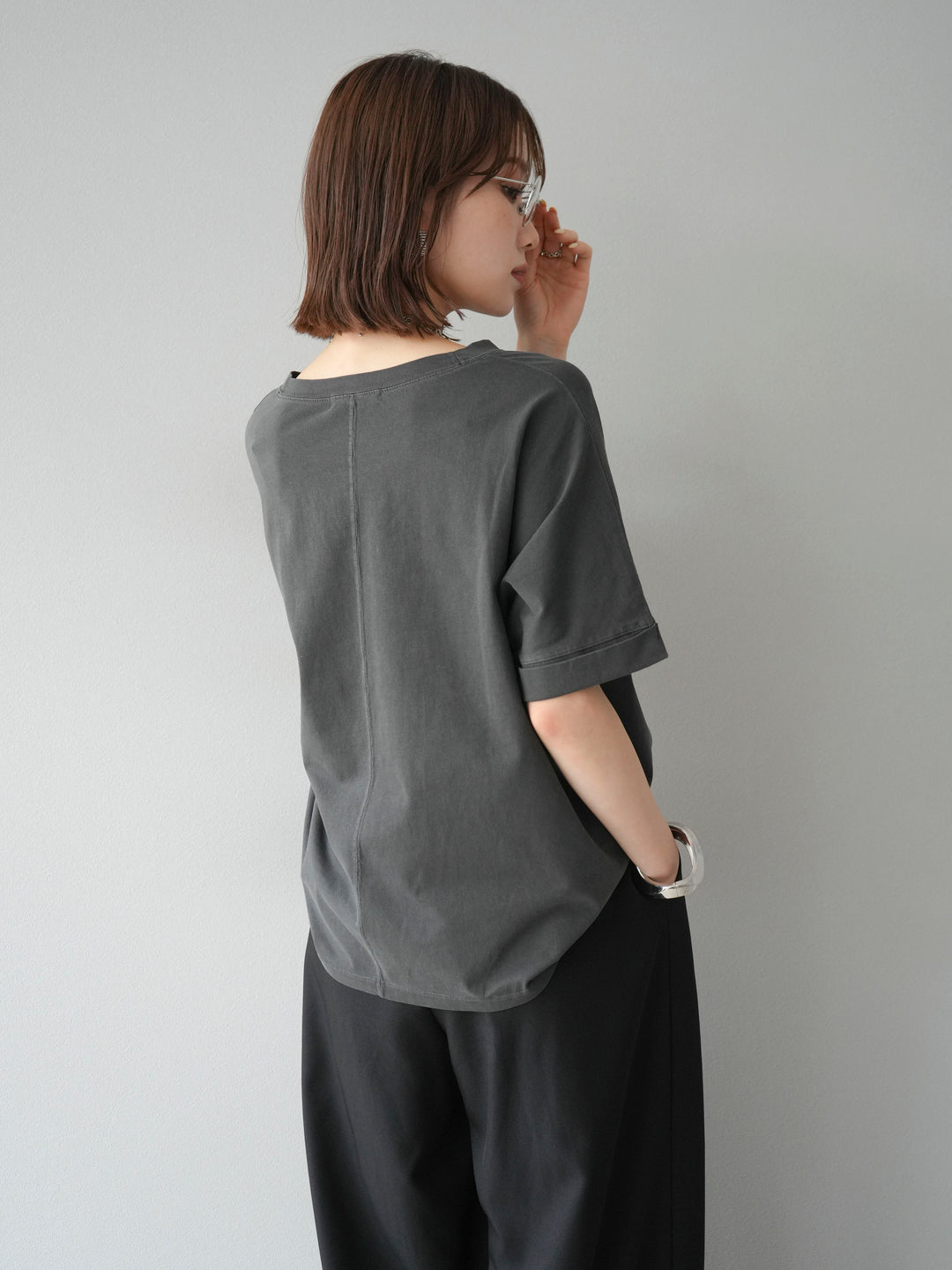 [予約]ビンテージロゴプリントTシャツ/チャコール