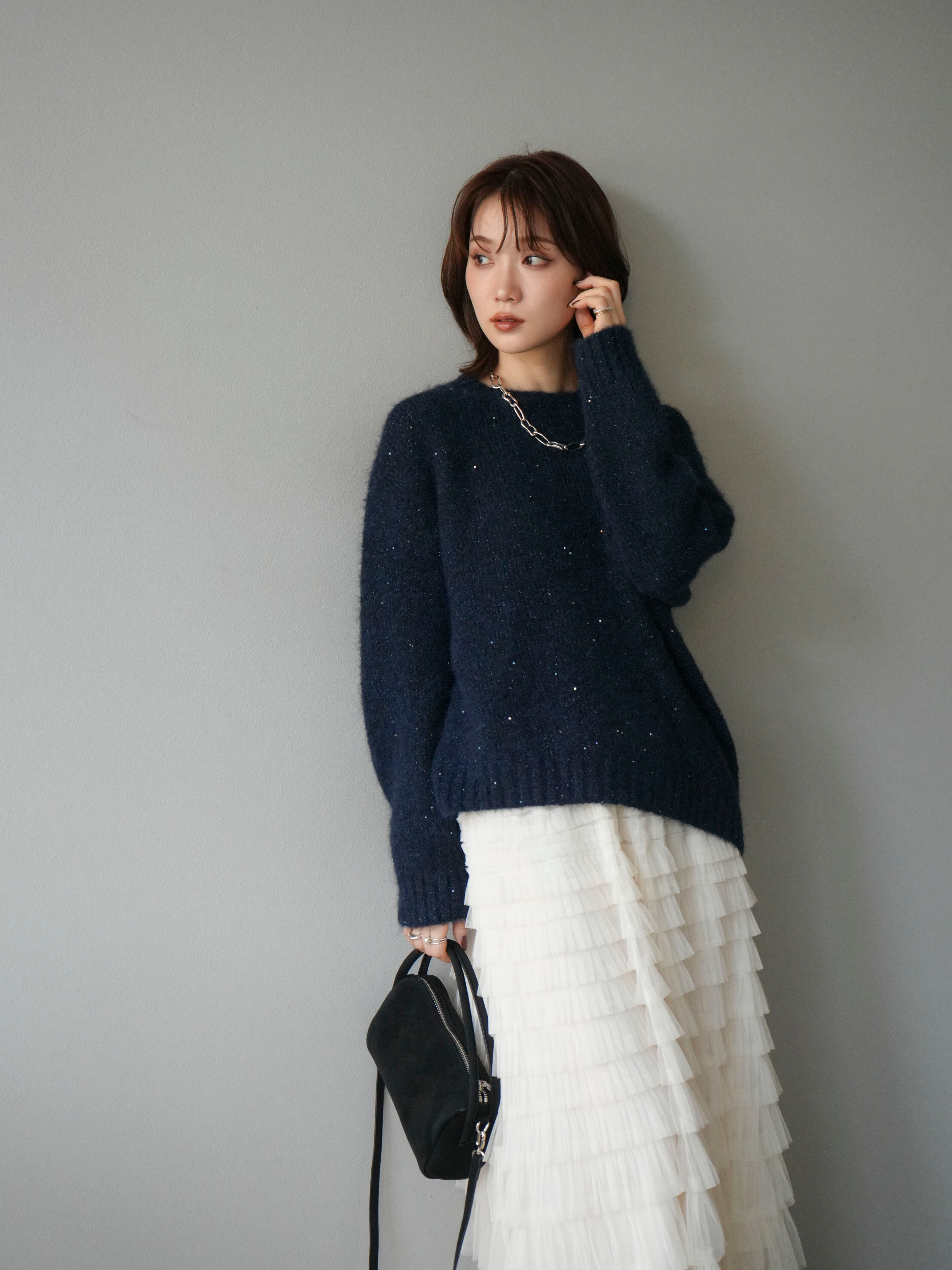 予約]スパンコールニットプルオーバー/ネイビー – Lumier
