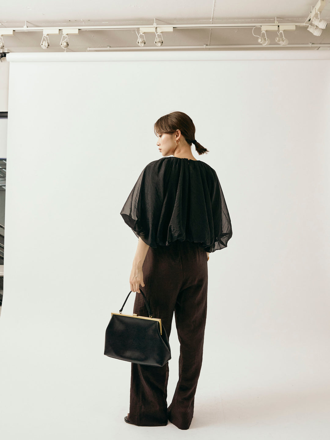 【Allure】[SET]オーガンジーバルーンショートブラウス+シャイニースラブシアーワイドパンツ(2set)