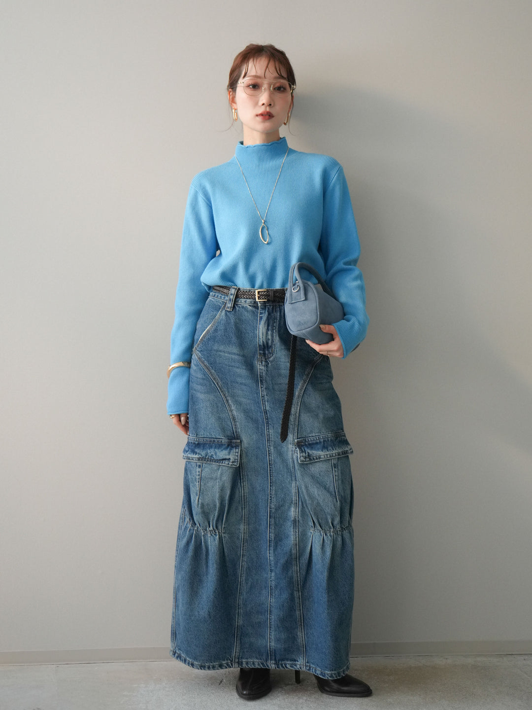 [予約]ボトルネック裾カールリブニットトップス/blue