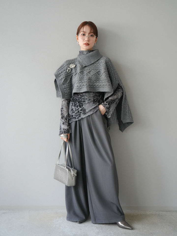 [予約]ケーブル編みニットケープ/グレー