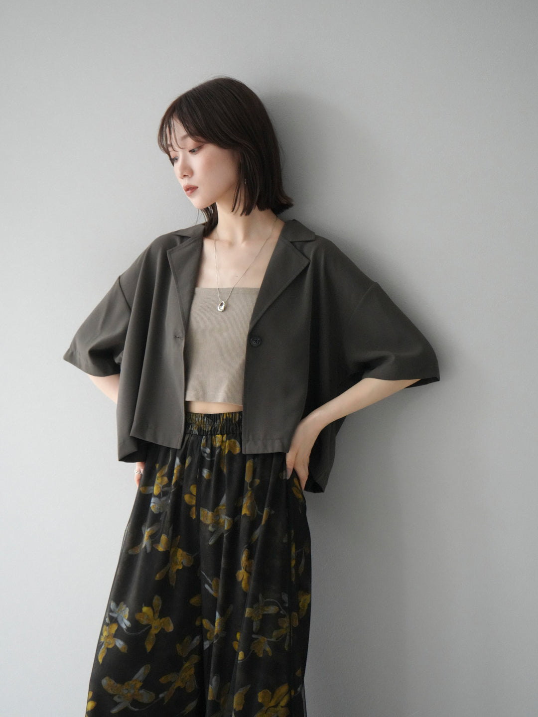 [予約]ハーフショートジャケット/チャコール