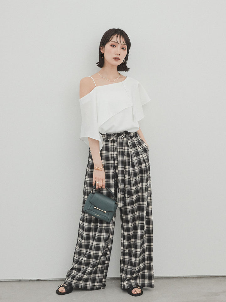 [予約]ワンショルラッフルブラウス/オフ