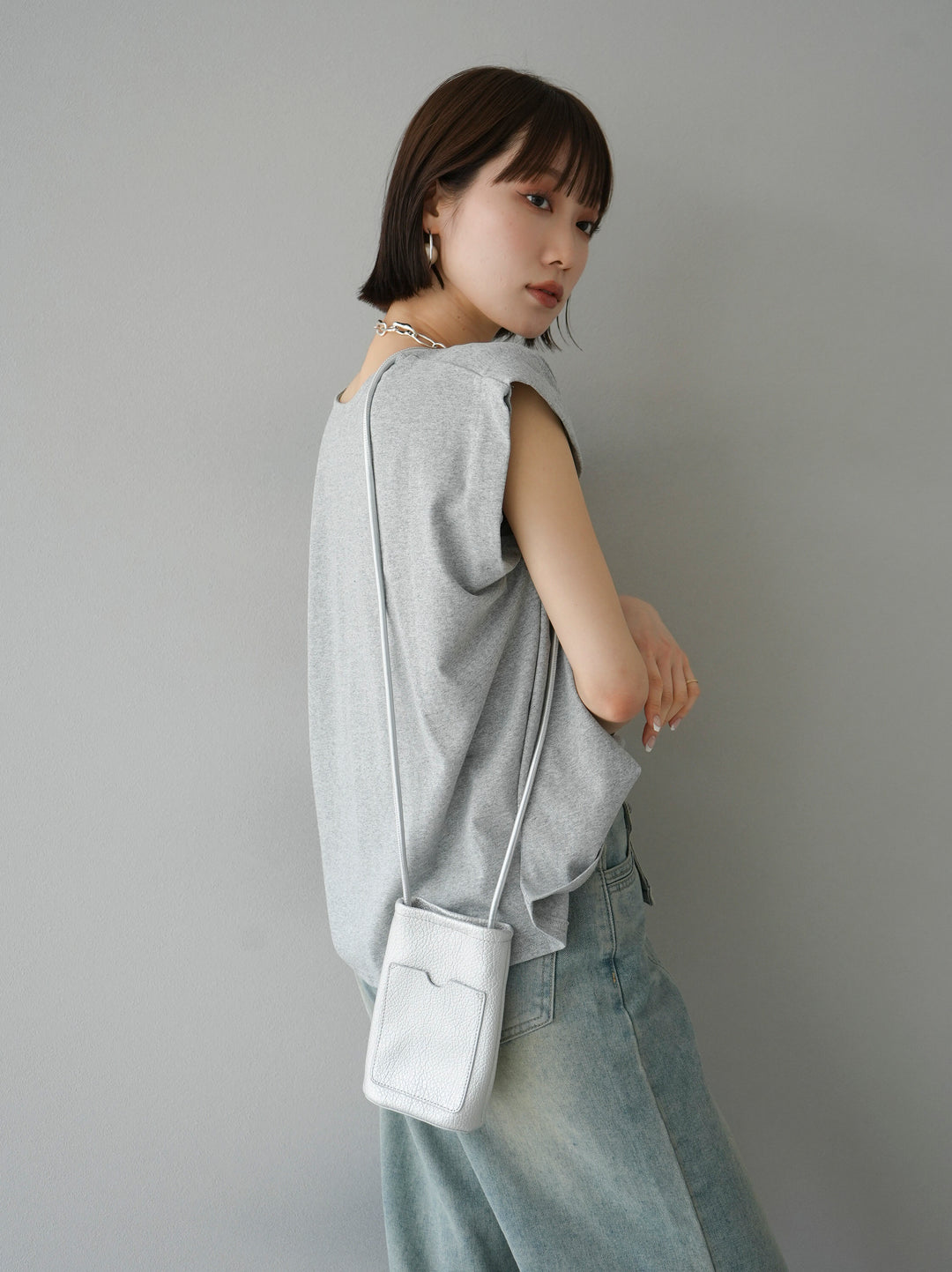 [Pre-order] Smartphone shoulder bag/silver