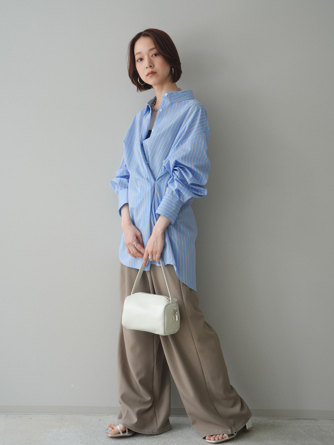 [SET]2wayルーズストライプシャツ+ベルト付キーホルダーモチーフワイドパンツ(2set)
