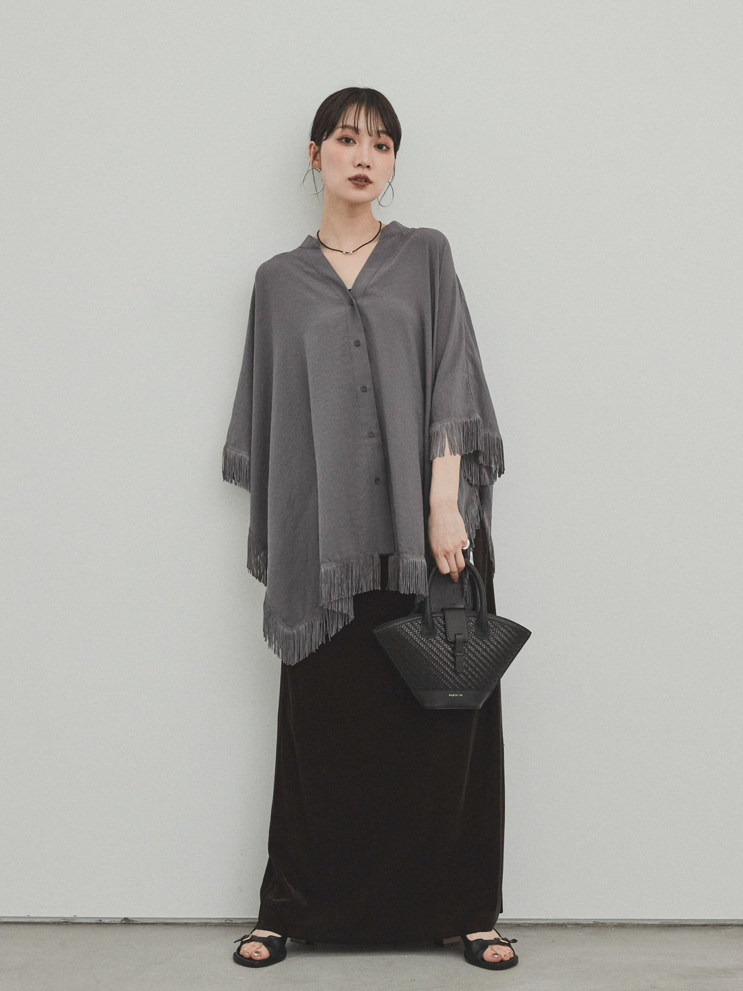 [SET] 方形流蘇斗篷襯衫 + 天鵝絨短裙 (2set)